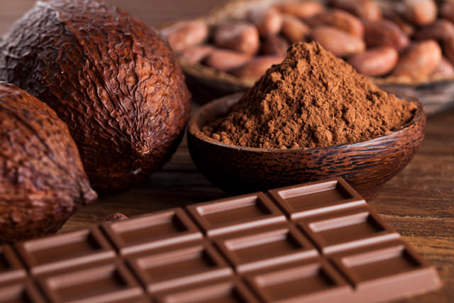 チョコレート購入の際にはカカオ含有量をチェック。